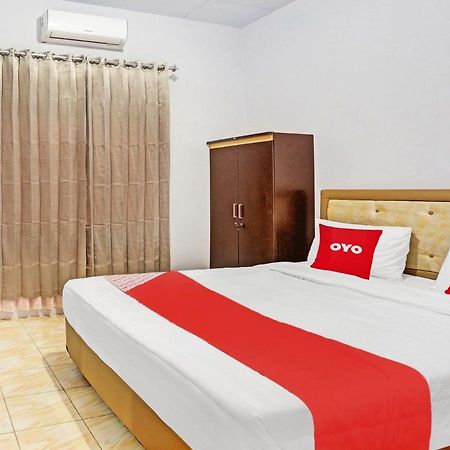 Oyo 90344 Wijayanti Ξενοδοχείο Banyuwangi  Εξωτερικό φωτογραφία